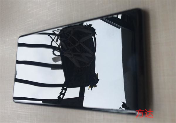 3D陶瓷手機(jī)蓋板研磨拋光效果圖